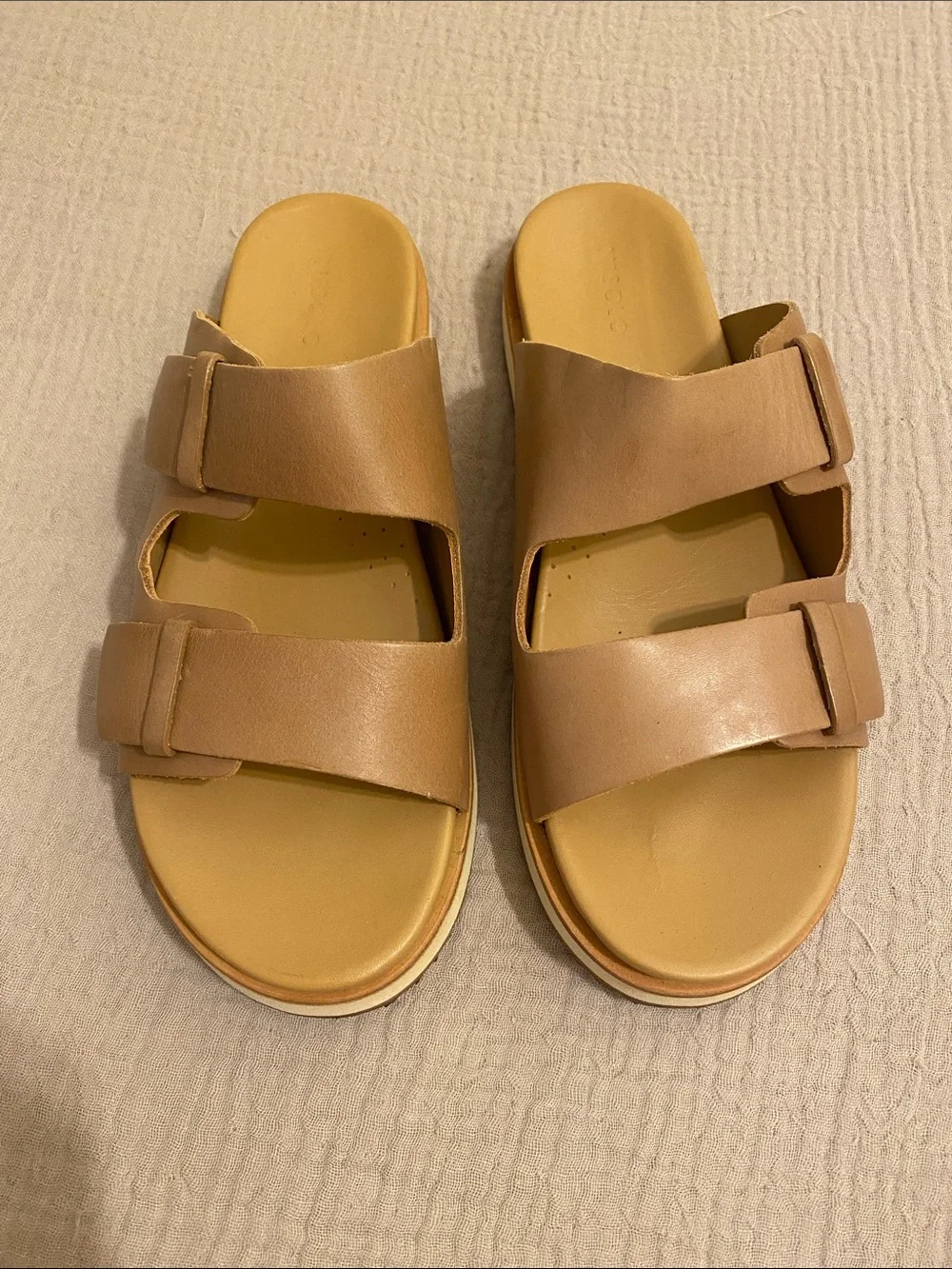 NISOLO Women's Double Strap Slide Sandals in Tan. Size 7.5